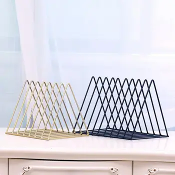 Triunghiul Nordic simplu din fier forjat desktop storage rack raft fișier revista de stocare de box-office rack Papetărie Organizator